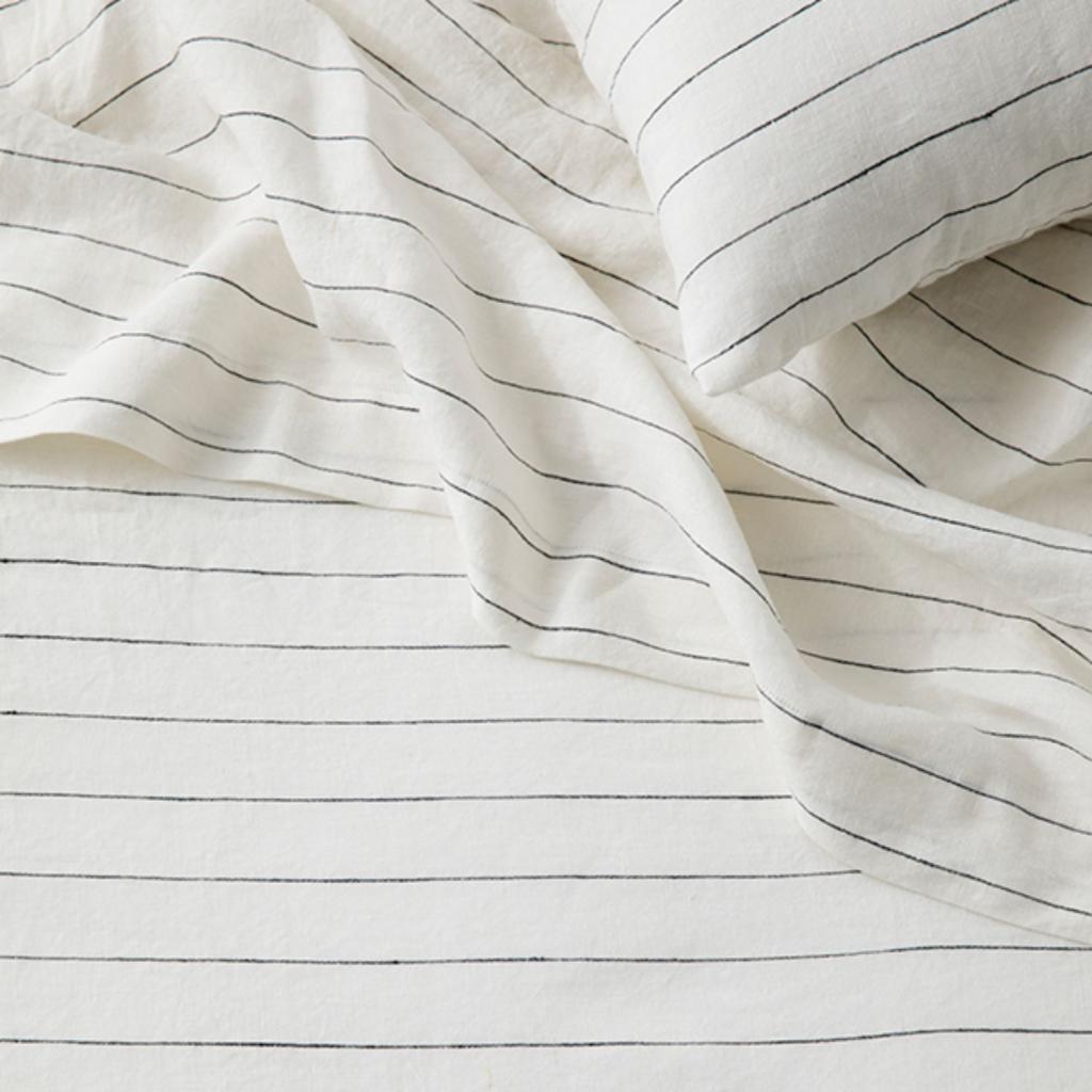 Cultiver Linen Flat Sheet King Pencil StripePencil Stripe